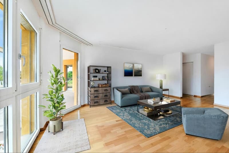 Gepflegte 4.5-Zi. Eigentumswohnung an idealer Lage mit grossem Balkon (3)