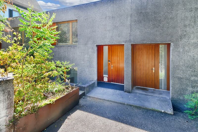 4.5-Zi. Reihenmittelhaus mit aussergewöhnlicher Architektur (13)