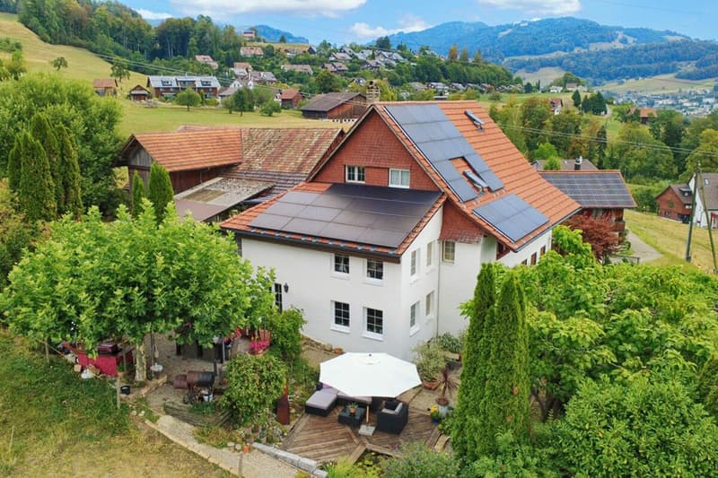 5.5-Zi. Bauernhausteil über dem Nebel wohnen mit Weitblick (16)