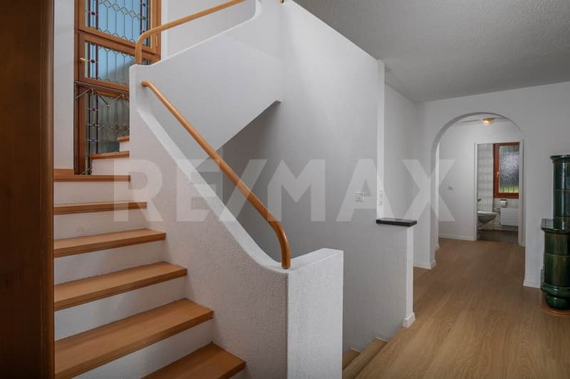 Gepflegtes 6-Zimmer Einfamilienhaus mit Weitsicht und Gartenidylle (12)
