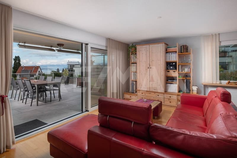 Gepflegtes 5.5-Zimmer-Terrassenhaus mit unverbaubarer Seesicht in Wädenswil! (6)