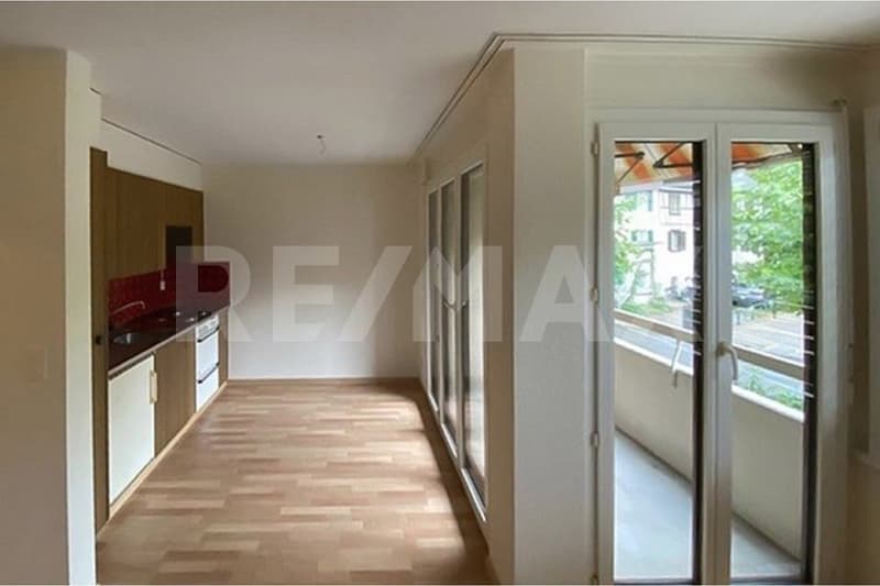 Charmante 1.5-Zimmer-Wohnung modernisiert und nur wenige Schritte vom Zürichsee (3)