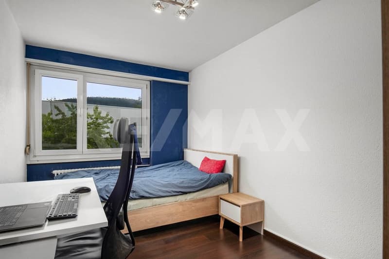 Schöne 4-Zimmer Wohnung mit wundervollem Blick auf den Zürichsee (9)