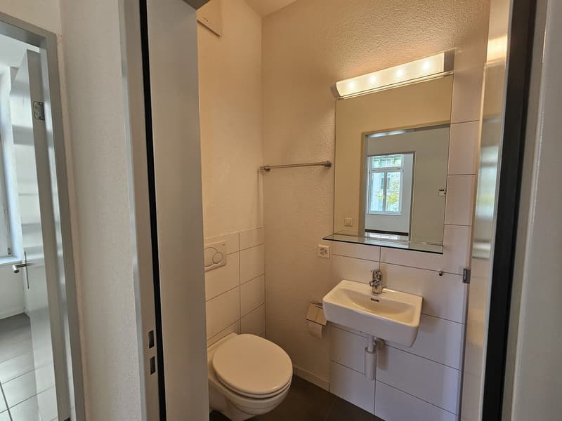 Helle 3.5 Zimmerwohnung am Klosterplatz mit viel Charme (9)
