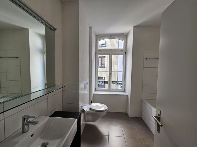 Helle 3.5 Zimmerwohnung am Klosterplatz mit viel Charme (8)