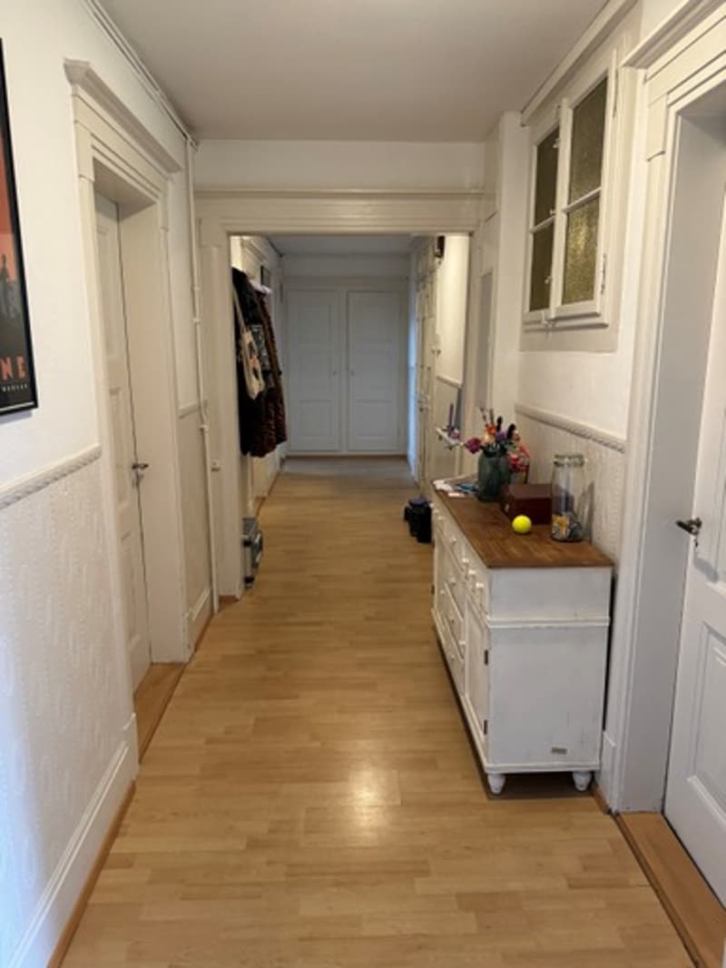 Korridor mit Einbauschrank