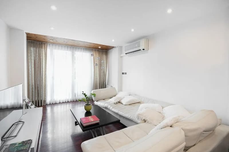 Möblierte 3-Zimmer-Wohnung mit Balkon im trendigen Zürich Kreis 5 (1)