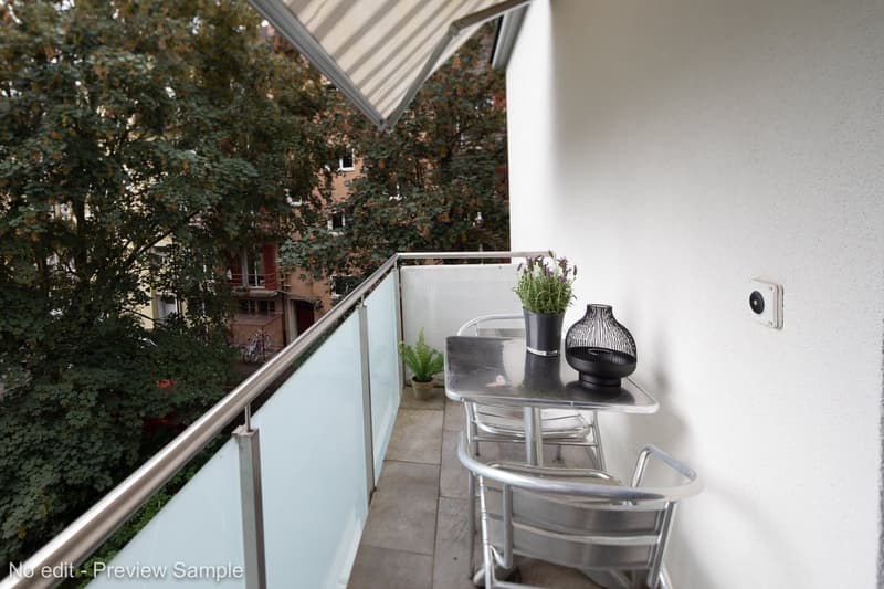 Modern furnished 1-bedroom apartment with balcony and weekly cleaning service for rent (10)