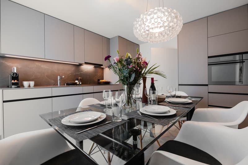 Modern Furnished 3.5-Room Apartment in Zürich's Prestigious 8008 District (16)