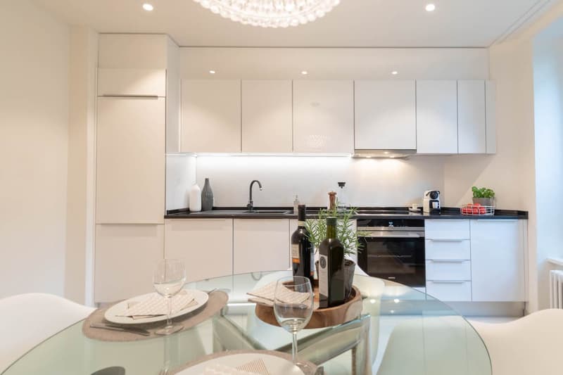 Modern Furnished 3.5-Room Apartment in Zürich's Prestigious 8008 District (11)