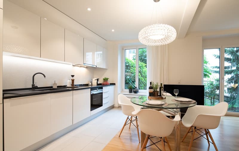 Modern Furnished 3.5-Room Apartment in Zürich's Prestigious 8008 District (2)