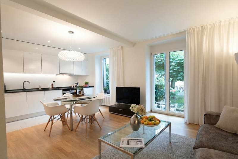 Modern Furnished 3.5-Room Apartment in Zürich's Prestigious 8008 District (1)