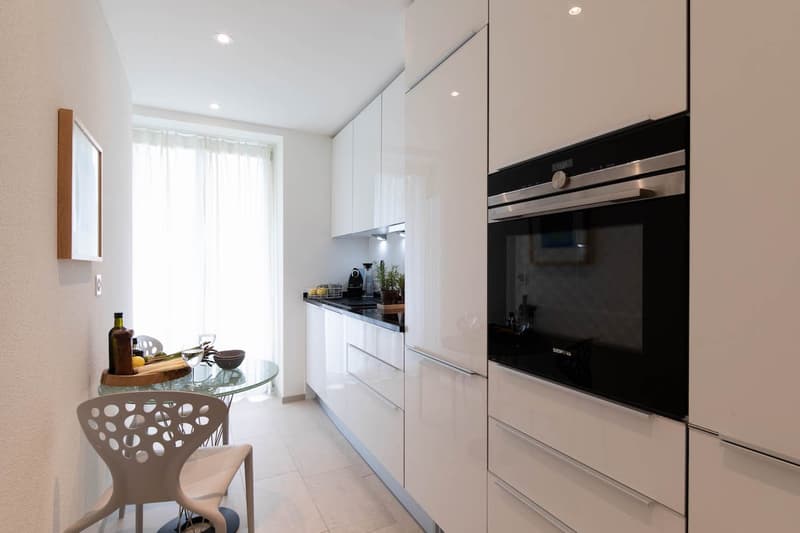 Charming Furnished 3-Room Apartment with Balcony in Zürich Wiedikon (6)