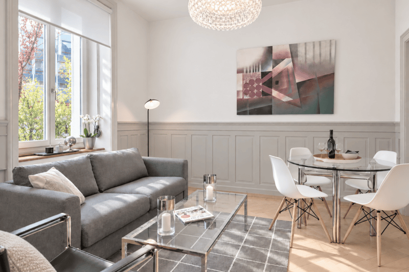 Neu renovierte, möblierte 3.5-Zimmer-Altbauwohnung mit Gartensitzplatz in Zürich Wiedikon (1)