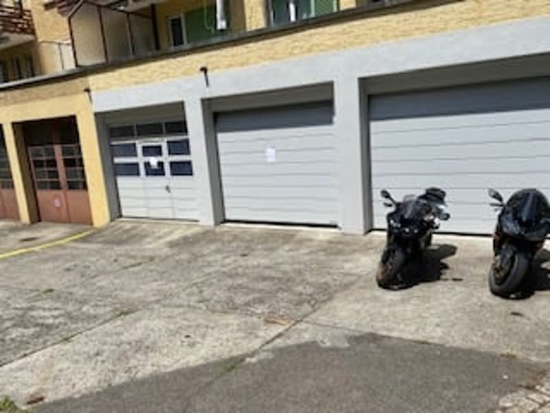 Garage (Einzelbox) mit automatischer Toröffnung (2)
