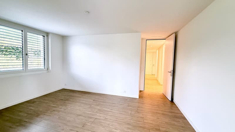Geräumige 4.5-Zimmer-Wohnung im Erdgeschoss in Richterswil (20)