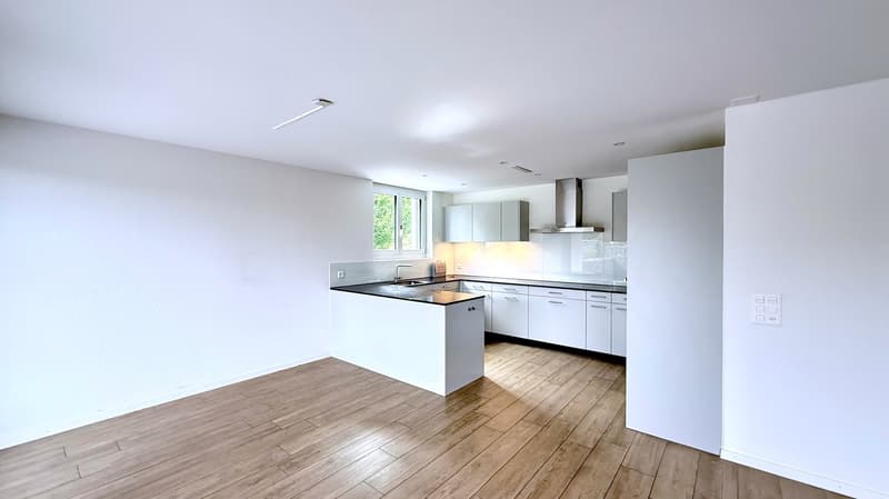 Geräumige 4.5-Zimmer-Wohnung im Erdgeschoss in Richterswil (7)