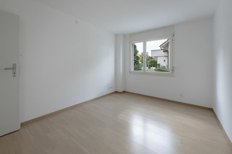 Grosszügige Gartenwohnung - nur wenige Schritte vom Bahnhof Oberrieden (5)