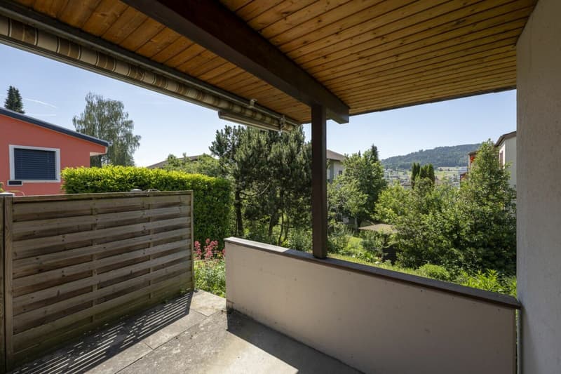 Charmantes 5.5-Zimmer-Einfamilienhaus mit Gartenidylle und viel Privatsphäre (16)