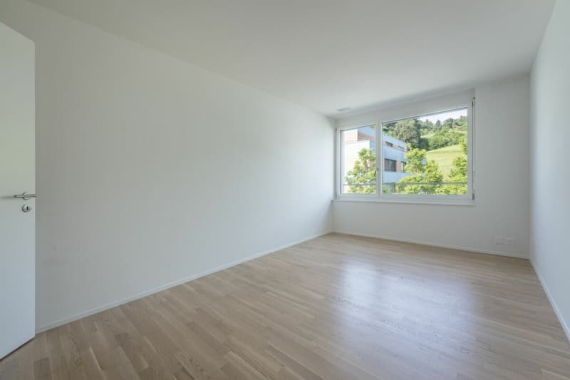 Lichtdurchflutete 3.5-Zimmer-Wohnung mit hochwertigem Innenausbau (4)