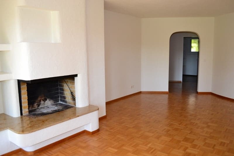 Grosszügige, ruhige und sonnige 3.5 Zimmerwohnung mit gedecktem Gartensitzplatz (3)
