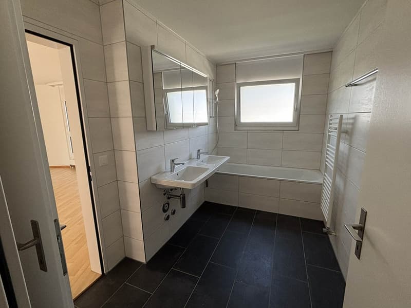 5 1/2-ZIMMER-ATTIKAWOHNUNG; NEU RENOVIERT (9)