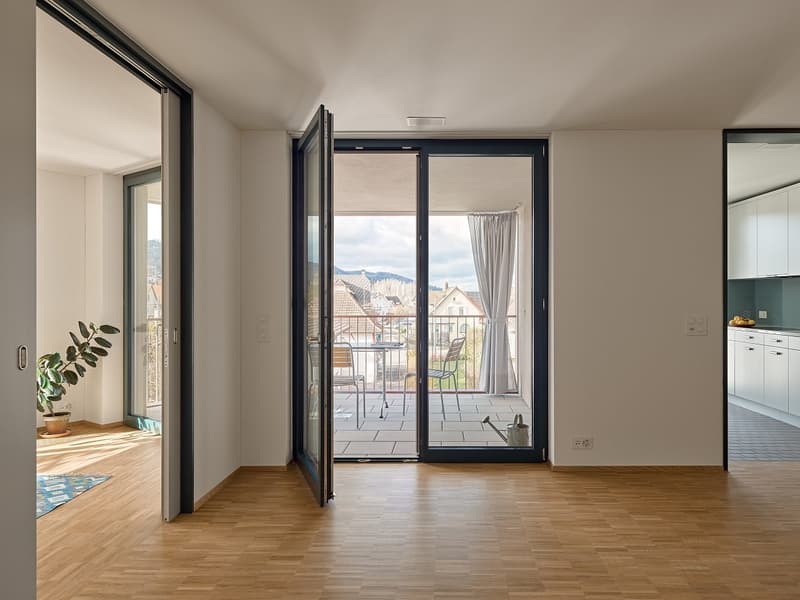 Moderne und grosszügige Genossenschaftswohnung in Dietikon (4)