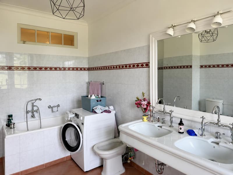 4.5-Zimmer-Wohnung im historischen Schloss Wiggen (7)