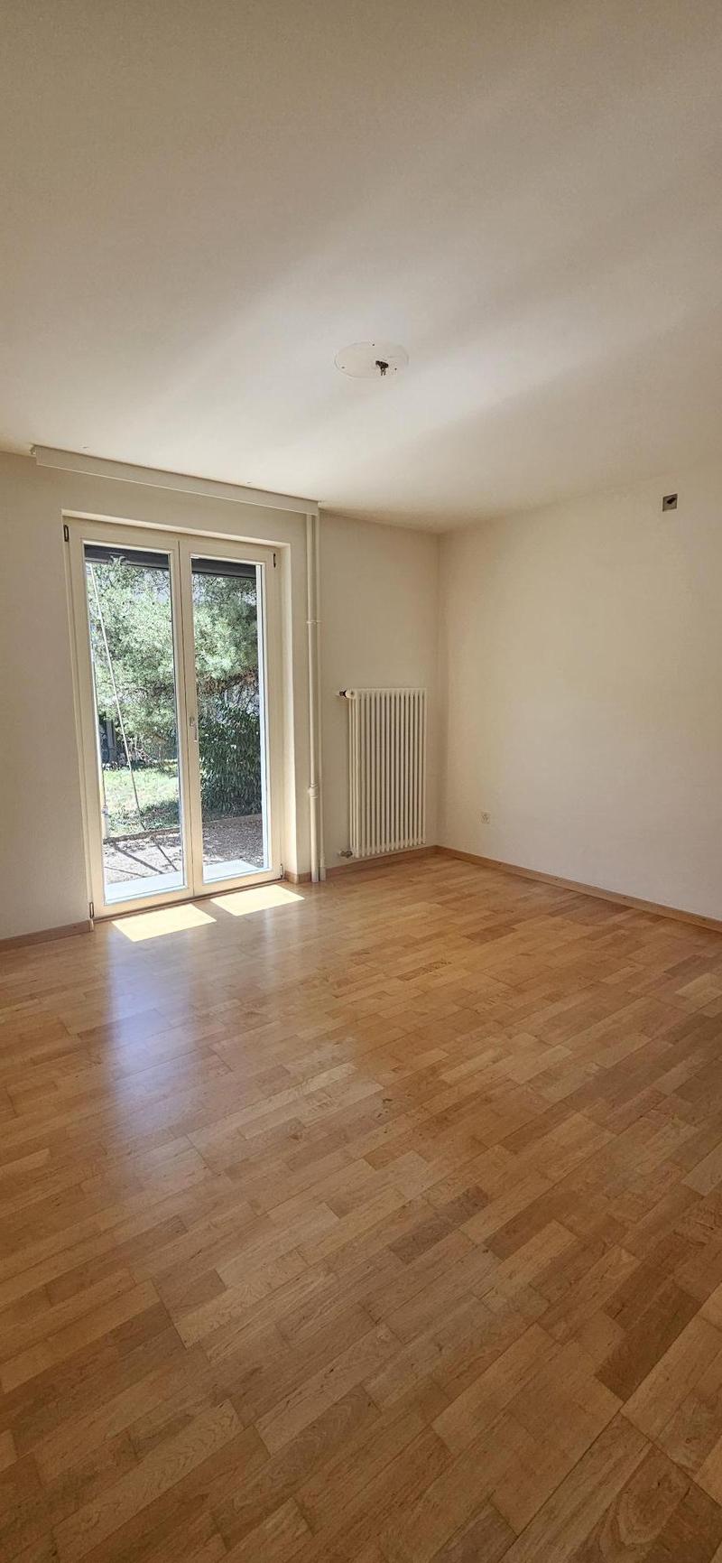 Charmante 2.5-Zimmerwohnung im Parterre mit kleinem Sitzplatz  befristete Vermietung (4)
