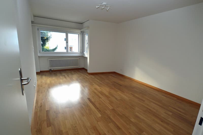 Moderne 2.5-Zimmerwohnung in Oberwinterthur (7)