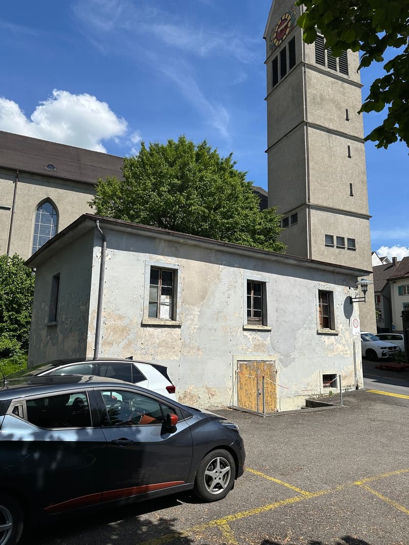 3-Fam-Haus mit Ladenlokal , Magazin, Parkplätzen (6)