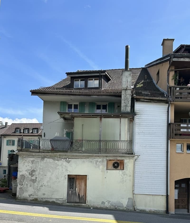 3-Fam-Haus mit Ladenlokal , Magazin, Parkplätzen (5)