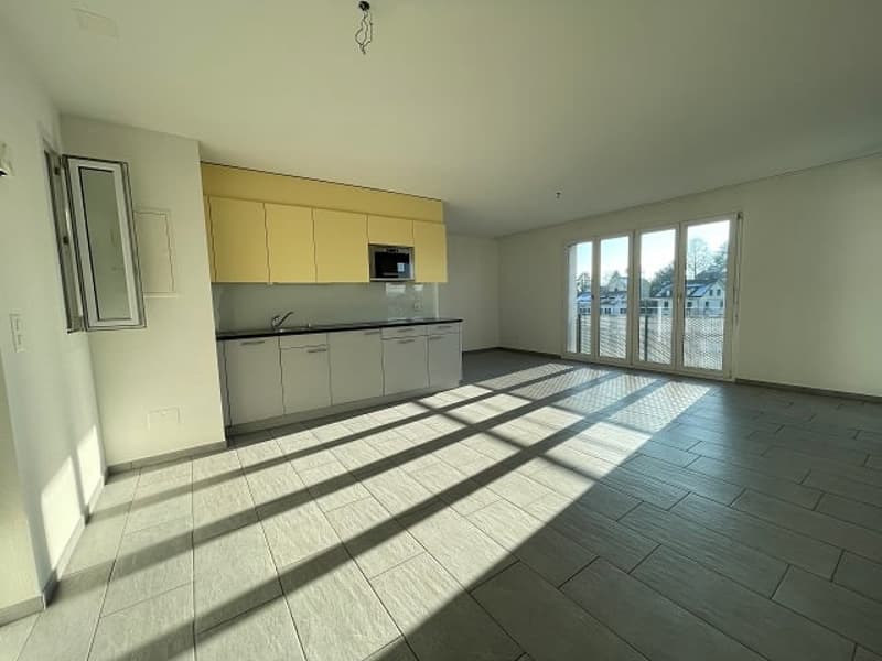 2.5 Zi-Wohnung, zentrale Lage beim Bahnhof (2)
