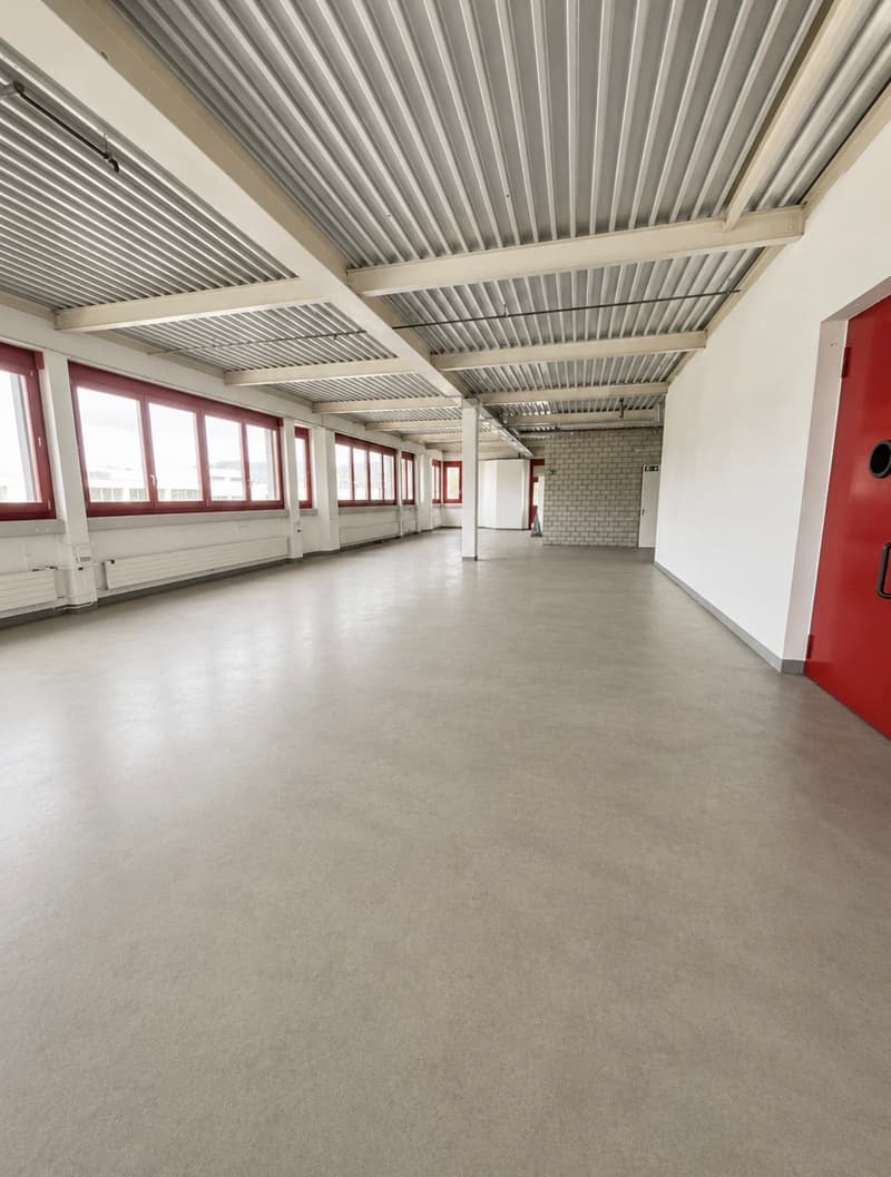 Grosses Lager sucht Mieter (2)