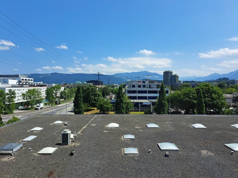 helle Büroflächen an der Erlenstrasse 4, 6343 Rotkreuz (5)