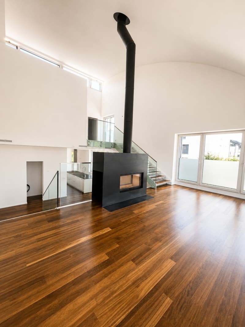 Traumhaftes Wohnen mit luxuriösem Ausbau! 1 grosses Schlafzimmer im OG, Rest offen gestaltet (6)