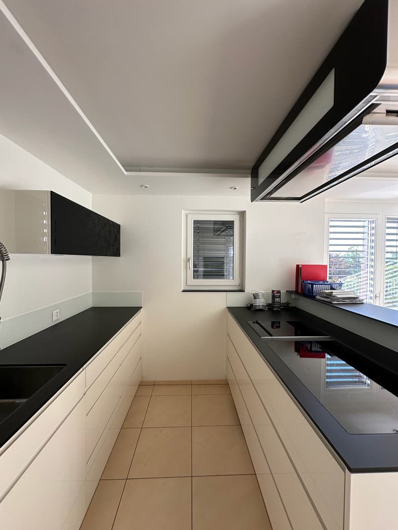 Modernes Einfamilienhaus mit grossem Garten und Balkon! (6)