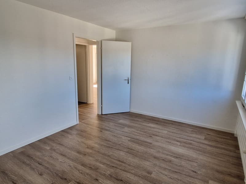 4-Zimmerwohnung an zentraler Lage mit schöner Weitsicht (13)