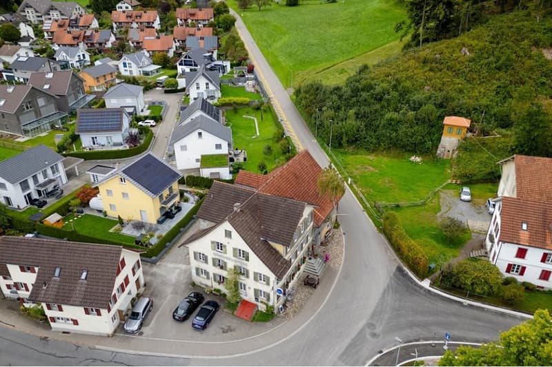 Da ristrutturare! Casa residenziale con ristorante Löwen (3)