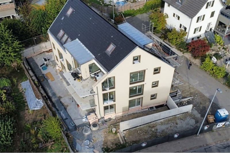 Exklusive 7 1/2-Zimmer Neubau-Dachwohnung (2)