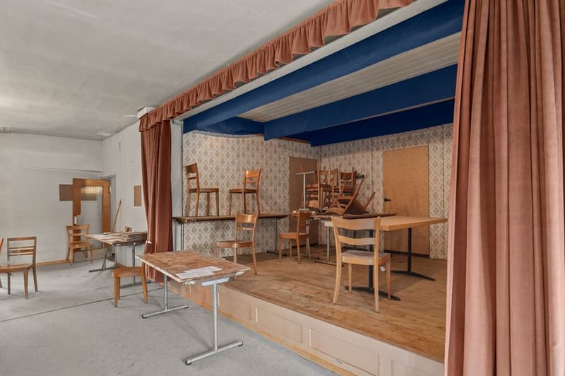 Zum Umbauen! Wohnhaus mit Restaurant Löwen (12)