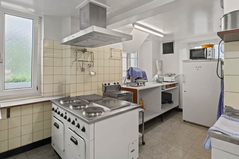 Zum Umbauen! Wohnhaus mit Restaurant Löwen (8)