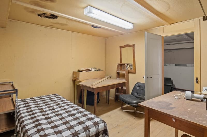 Zum Umbauen! Wohnhaus mit Restaurant Löwen (13)