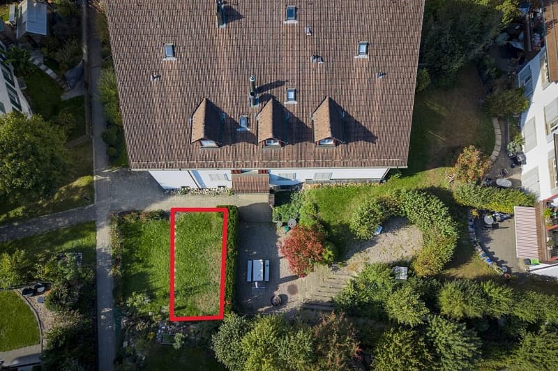 Anlage oder Eigennutzung! Grosszügige Dach-Maisonette-Wohnung mit Garten (3)
