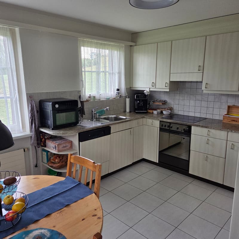 Helle 4.5-Zimmer-Wohnung mit Balkon (6)