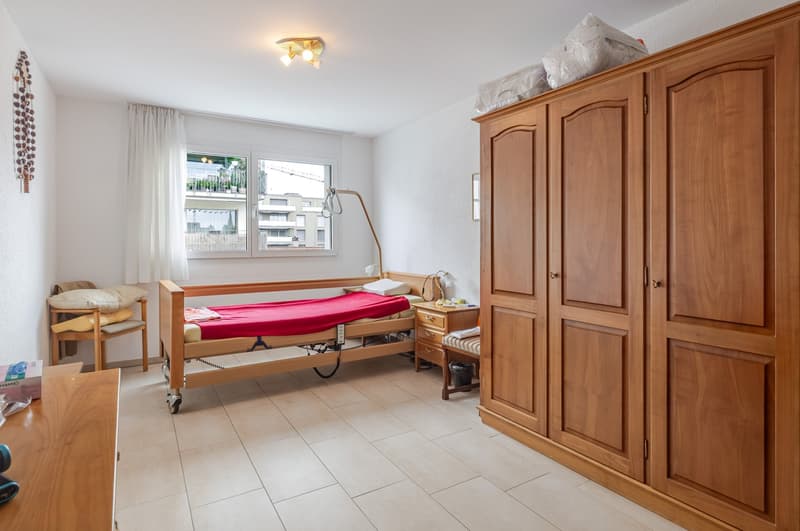 Zentral gelegene 4.5-Zimmer-Wohnung mit schöner Aussicht (5)