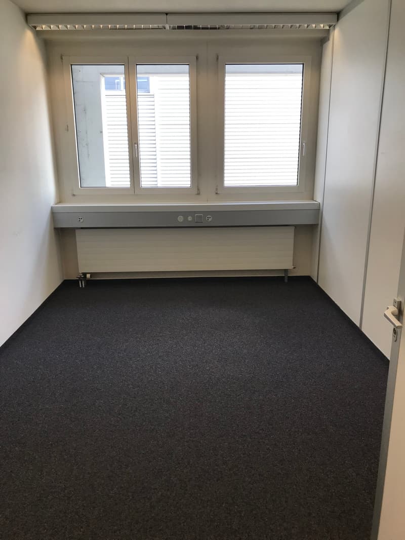 Eins von fünf separaten Büros