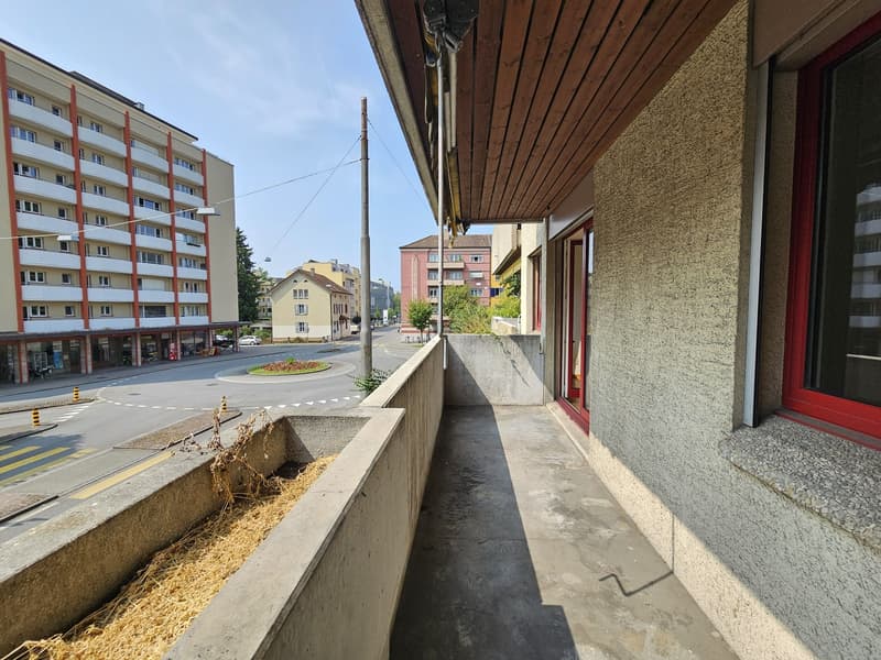 Practical apartment for singles or couples! (12)