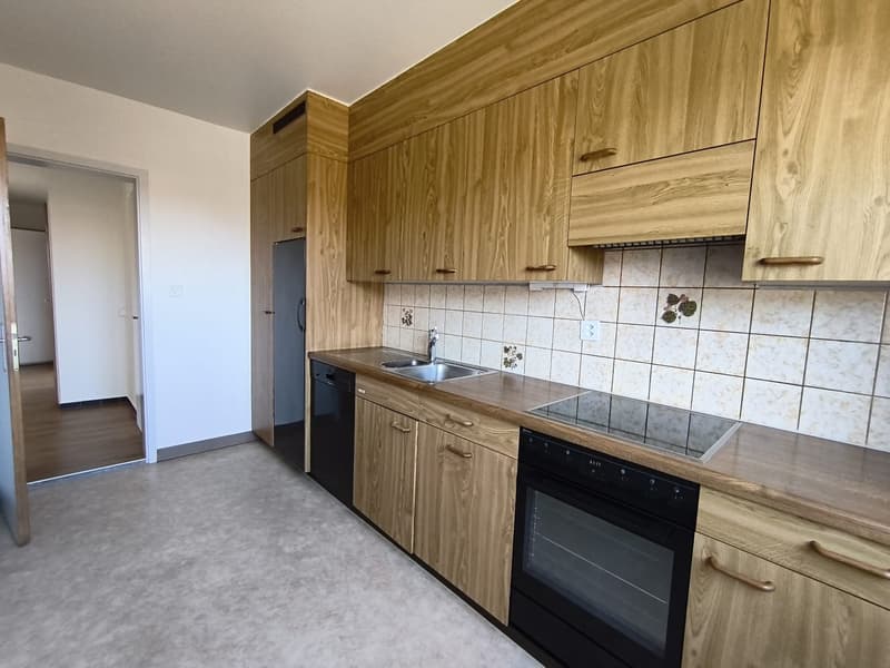 Helle 3-Zimmer-Wohnung in ruhiger Lage von Frenkendorf (2)