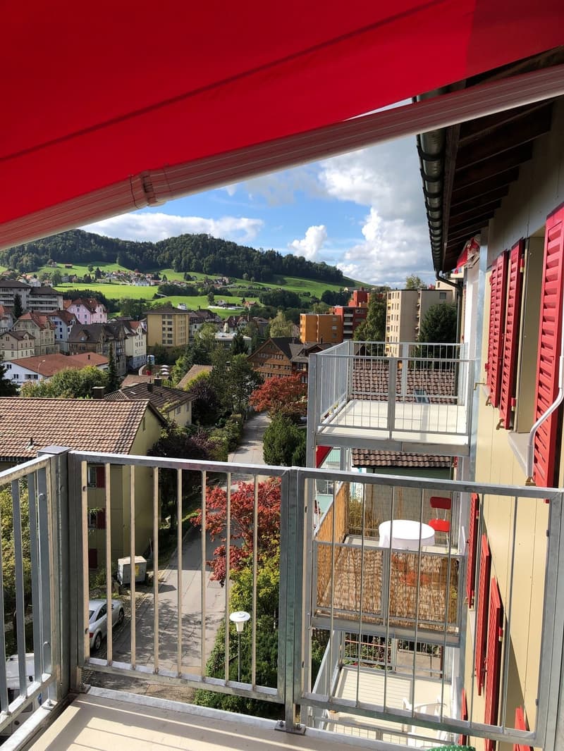 Renovierte 3.5-Zimmer-Wohnung mit Balkon in Herisau (6)